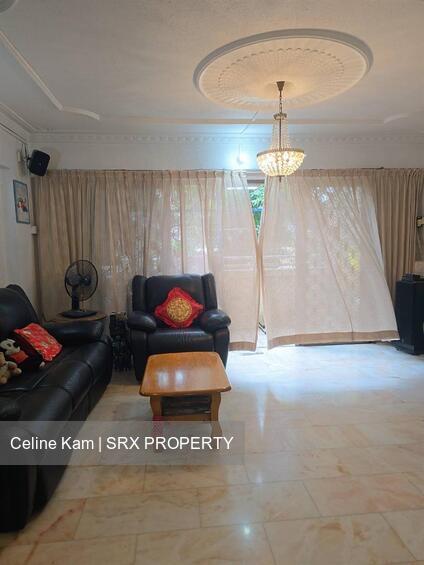 Blk 548 Jurong West Street 42 (Jurong West), HDB Executive #570634821